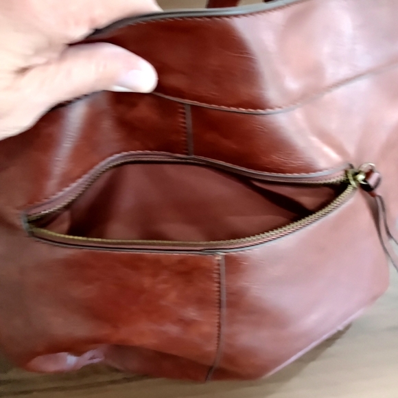 Elegant Brown Leather Women's Bag - Picture 5 of 7